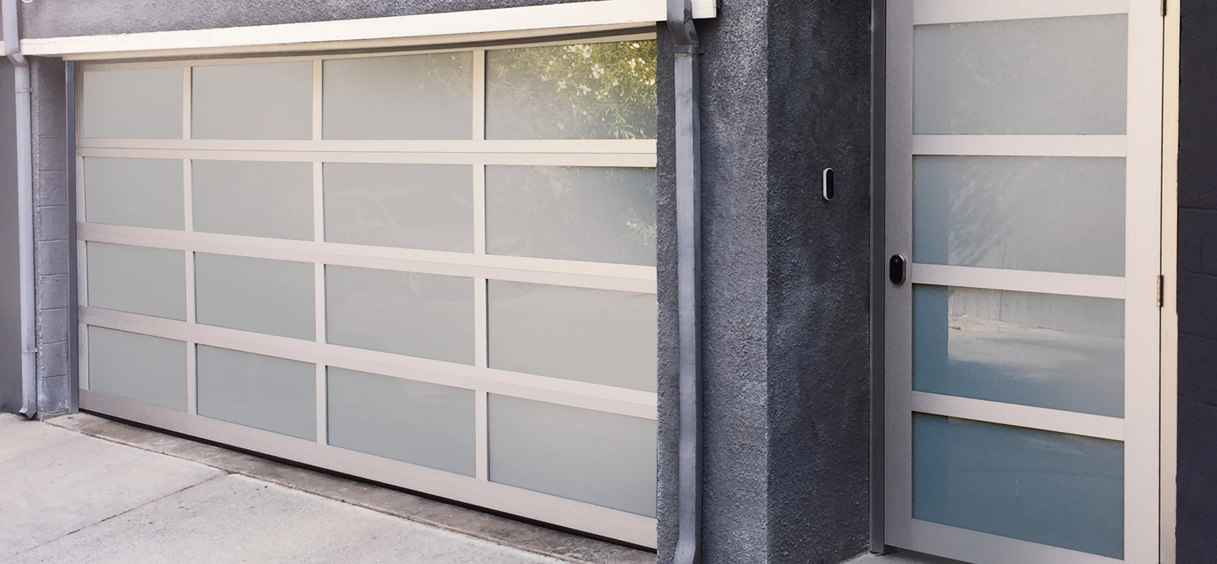 Model EL100 Full View Aluminum Garage Doors